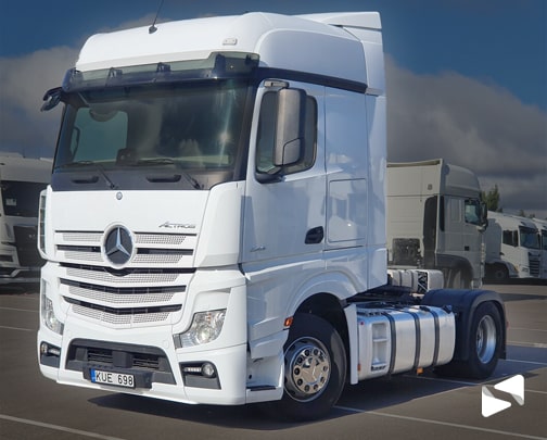 Mercedes Tractor units for sale